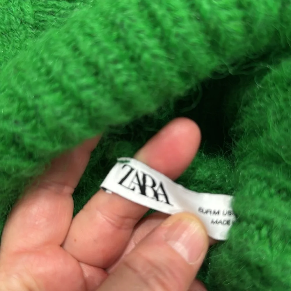 NWOT ZARA Green Crop Turtle Neck Sweater Sz M - Picture 11 of 14